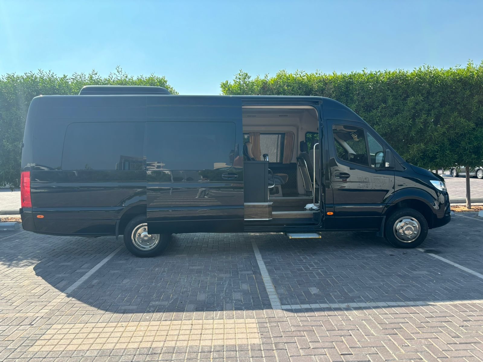 Chauffeur Service in Dubai Hills Estate